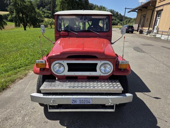 11.Vehicle-photo-front.jpg