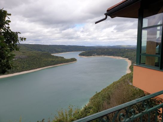 Blick auf den Stausee vom Restaurant aus