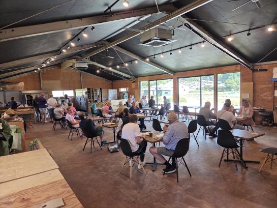 Essen im Eventbereich der Teeplantage